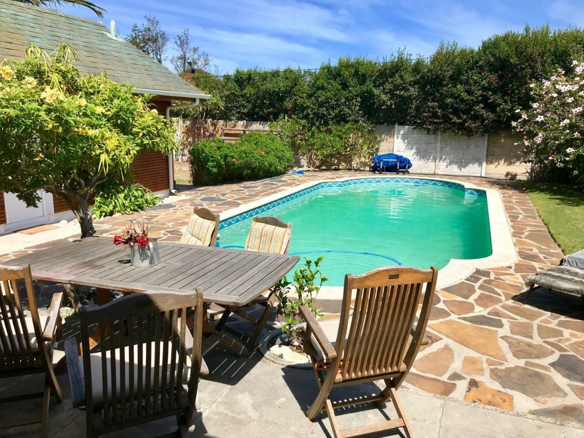 African Holiday Home In Table View Cape Town Exterior foto